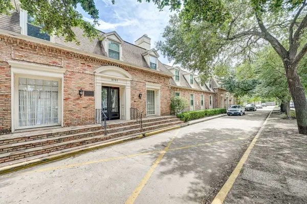 2727 Briarhurst DR #25, Houston, TX 77057