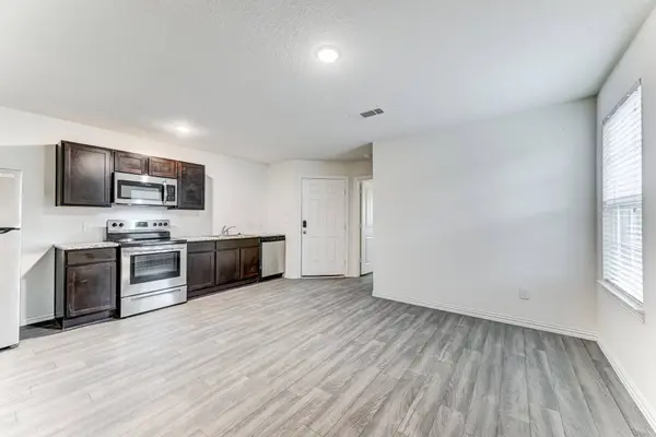 7925 Way ST, Houston, TX 77028