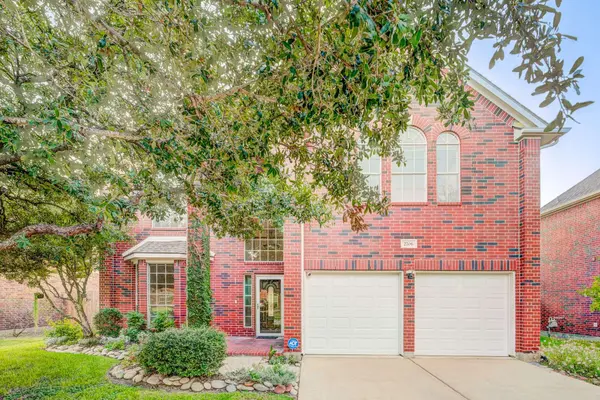 2706 Sun Beam CT, Pearland, TX 77584
