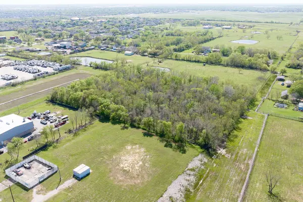 0 E H ST, La Porte, TX 77571