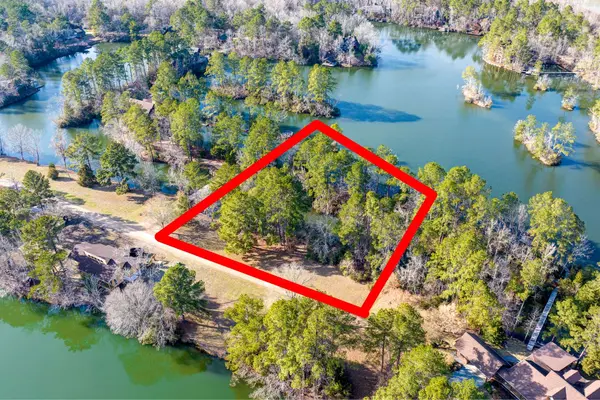 53 Smith LOOP N, Cleveland, TX 77327