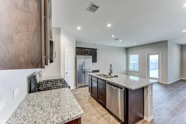 20300 Portbec DR, New Caney, TX 77357