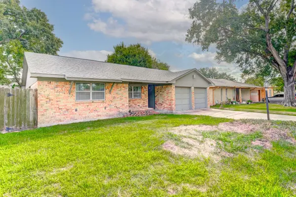 4812 Ivy ST, Pasadena, TX 77505