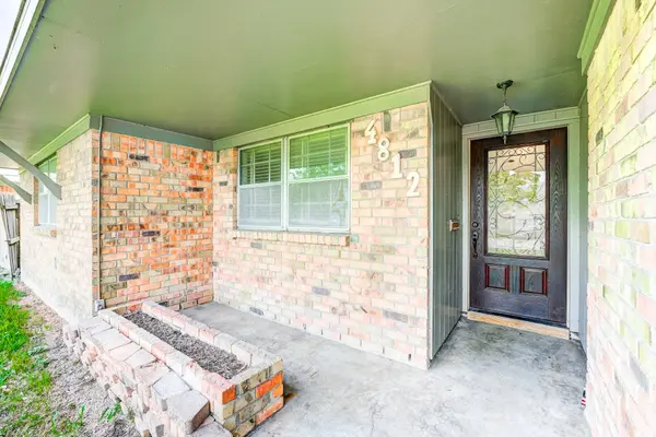 4812 Ivy ST, Pasadena, TX 77505