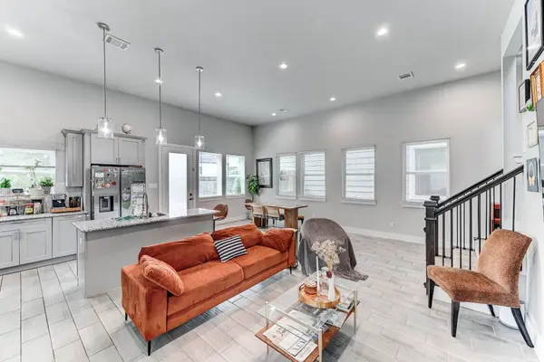 4806 Wilmington ST, Houston, TX 77033
