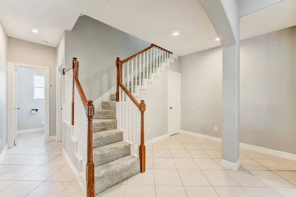 362 Smith ST, Clute, TX 77531