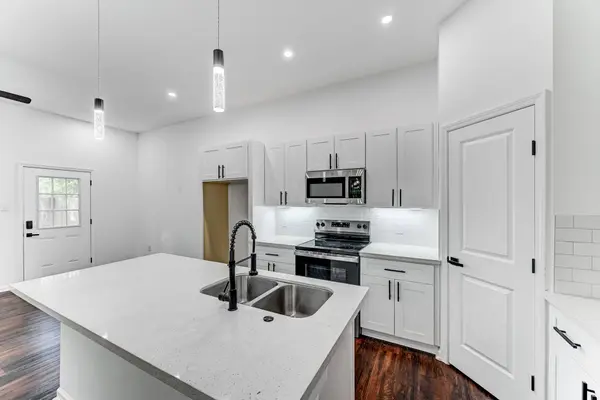 6614 Foster ST, Houston, TX 77021