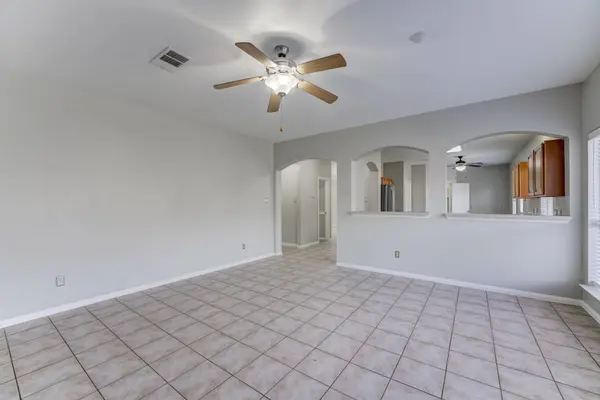 12415 Silversmine DR, Houston, TX 77014