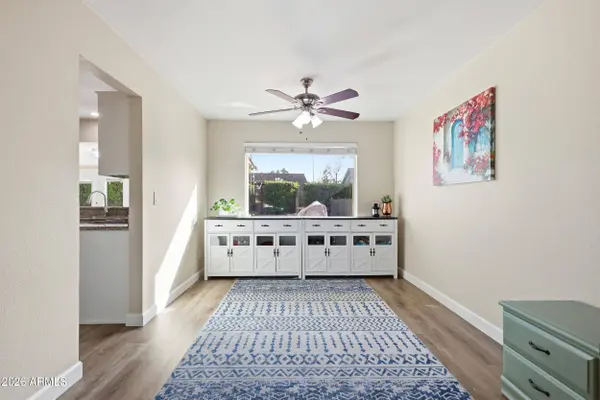 957 N SALEM Circle, Mesa, AZ 85205