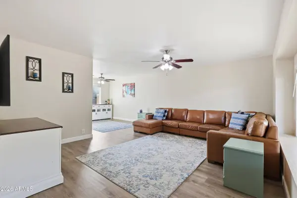 957 N SALEM Circle, Mesa, AZ 85205