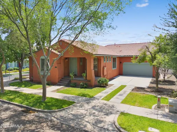 3041 E CAMELLIA Drive