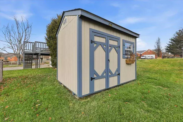 6921 Shadowridge Court, Florence, KY 41042