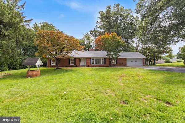 2530 VETERANS DR, Wilmington, DE 19810