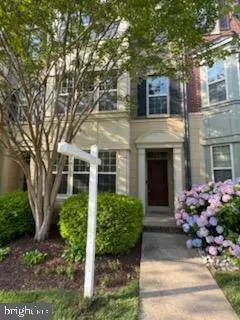 721 RIVER MIST DR #180, Oxon Hill, MD 20745