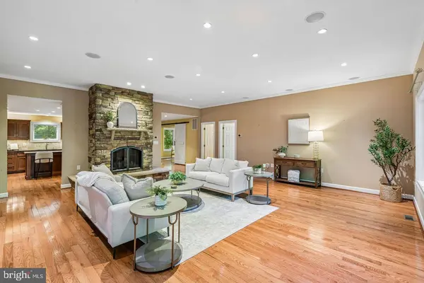 10060 HARMONY HILL LN, La Plata, MD 20646