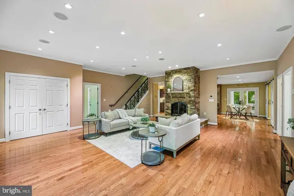 10060 HARMONY HILL LN, La Plata, MD 20646