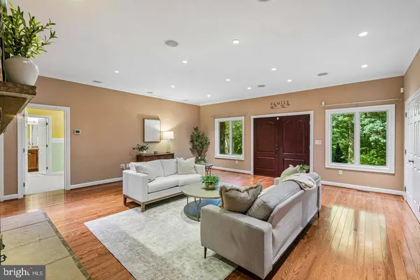 10060 HARMONY HILL LN, La Plata, MD 20646