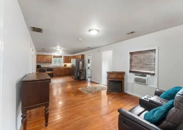 18 Edinboro, Brockton, MA 02301