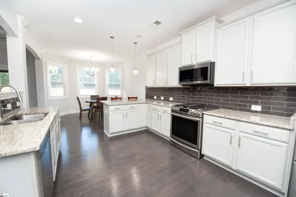 414 Chippendale Lane, Boiling Springs, SC 29316-5669