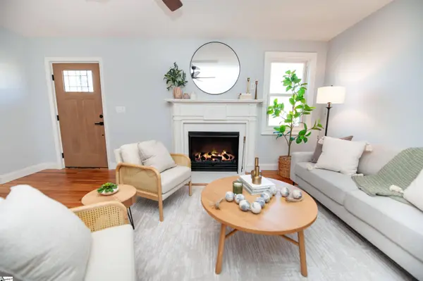 147 Pleasant Ridge Avenue, Greenville, SC 29605-2113