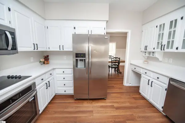 290 Earles Fort Road, Landrum, SC 29356