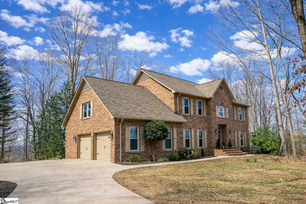 290 Earles Fort Road, Landrum, SC 29356