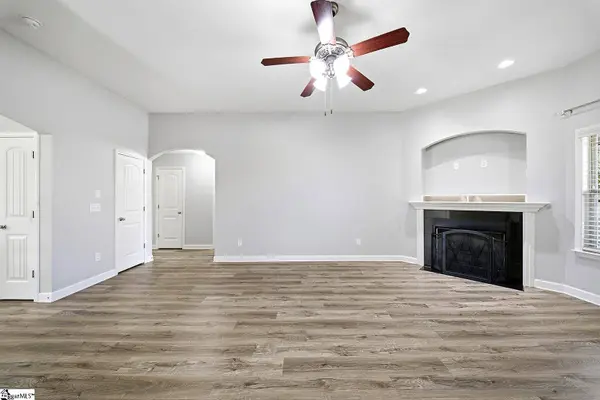 502 E Heatherstone Lane, Roebuck, SC 29376