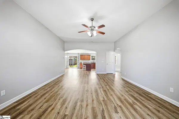 502 E Heatherstone Lane, Roebuck, SC 29376