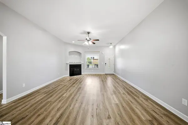 502 E Heatherstone Lane, Roebuck, SC 29376