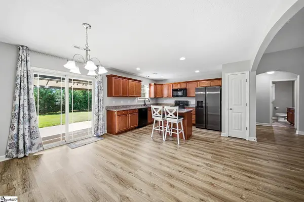 502 E Heatherstone Lane, Roebuck, SC 29376