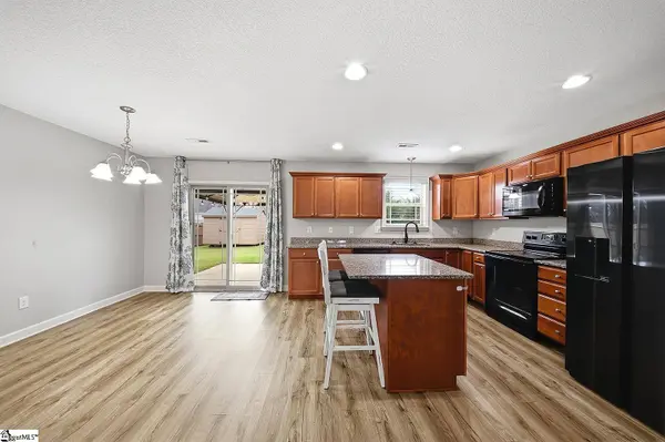 502 E Heatherstone Lane, Roebuck, SC 29376