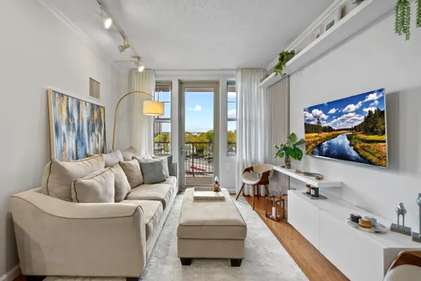 300 Mamaroneck Ave #628, Mamaroneck, NY 10543-2608