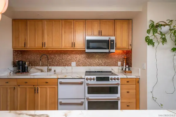 727 Sapphire St #312, San Diego, CA 92109