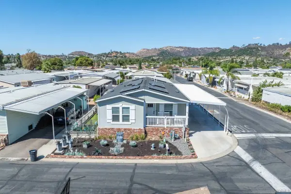 2280 E Valley PKWY #50, Escondido, CA 92027