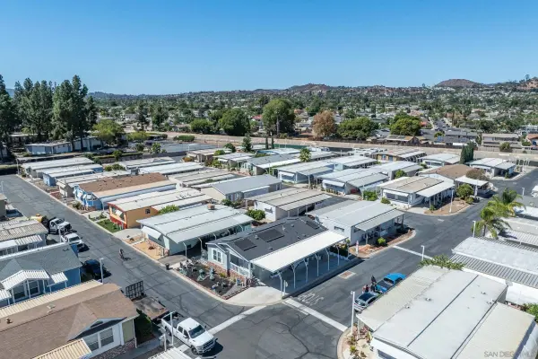 2280 E Valley PKWY #50, Escondido, CA 92027