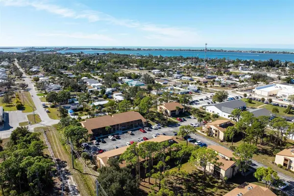 25 QUAILS RUN BLVD #6, Englewood, FL 34223