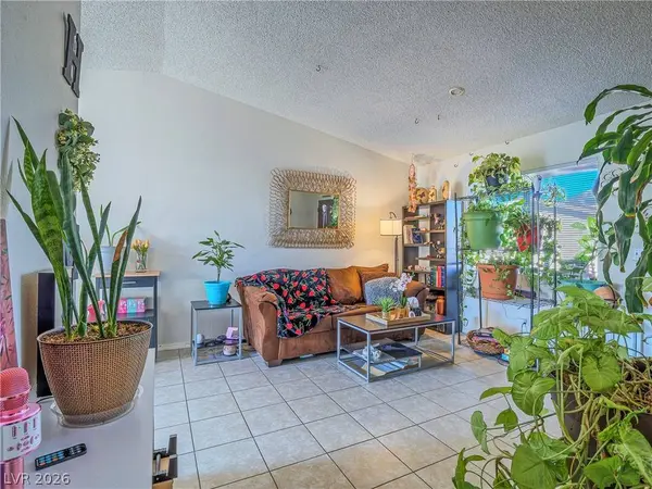 372 Linn LN, Las Vegas, NV 89110