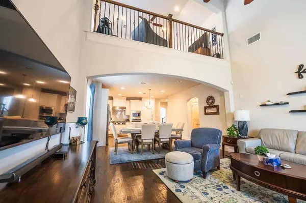 408 Highwood Trail, Lewisville, TX 75056