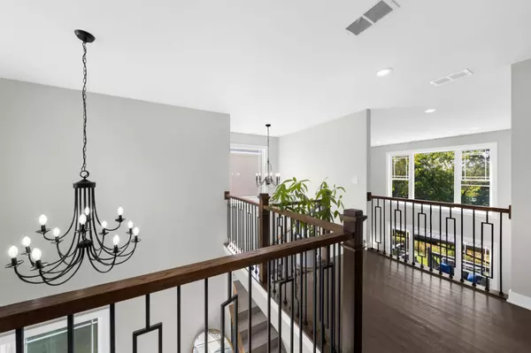 11-web-or-mls-108-gloria-dr