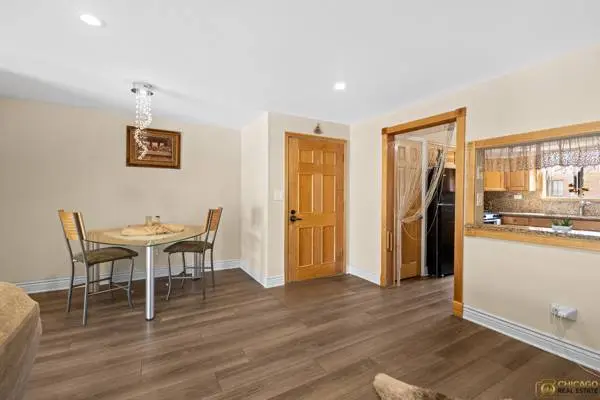 5323 N Delphia Avenue #323W, Chicago, IL 60656
