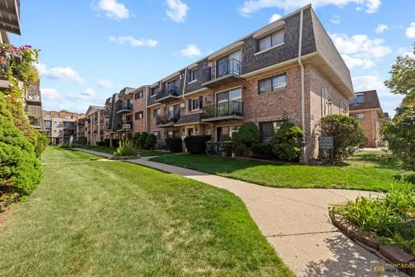 5323 N Delphia Avenue #323W, Chicago, IL 60656
