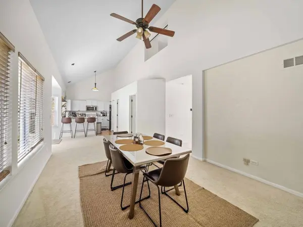 2521 WATERFORD Lane, Lake In The Hills, IL 60156