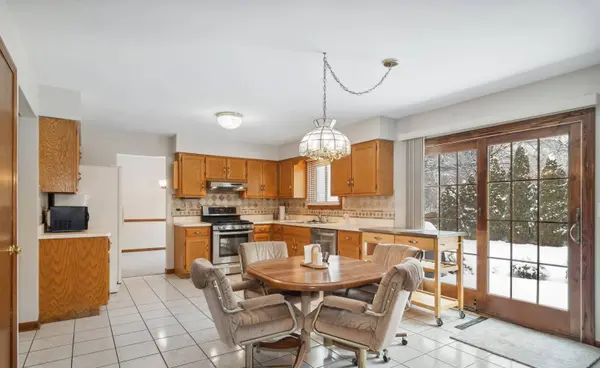 1841 President Street, Glendale Heights, IL 60139