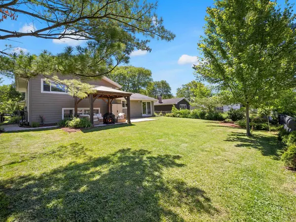 600 S SPRINGINSGUTH RD, Schaumburg, IL 60193