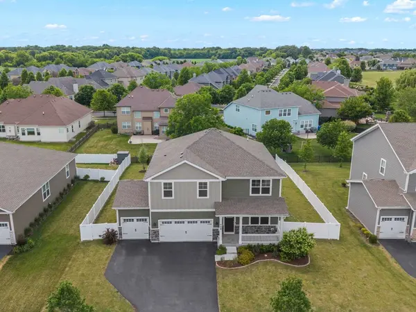 759 Kentshire CIR, Elgin, IL 60124
