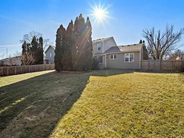 97 E HARBOR DR, Lake Zurich, IL 60047
