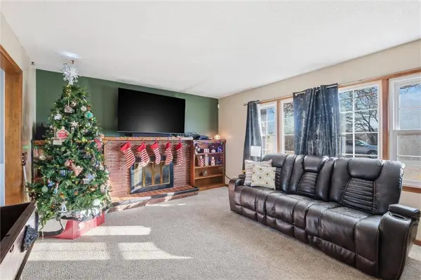 7710 Speaker RD, Kansas City, KS 66111