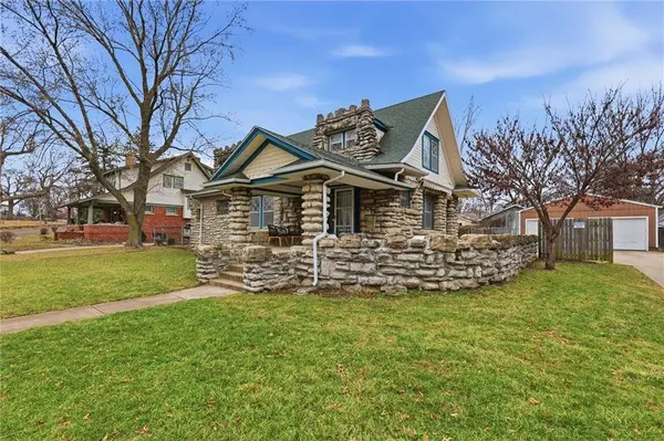 9875 E Winner RD, Independence, MO 64052