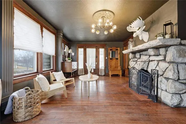 9875 E Winner RD, Independence, MO 64052
