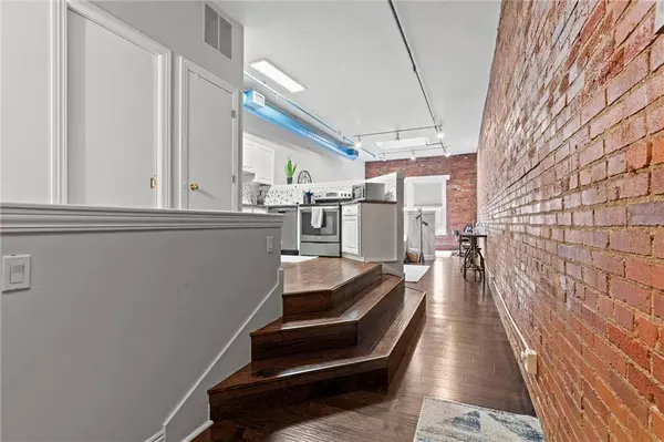 700 Broadway BLVD #508, Kansas City, MO 64105